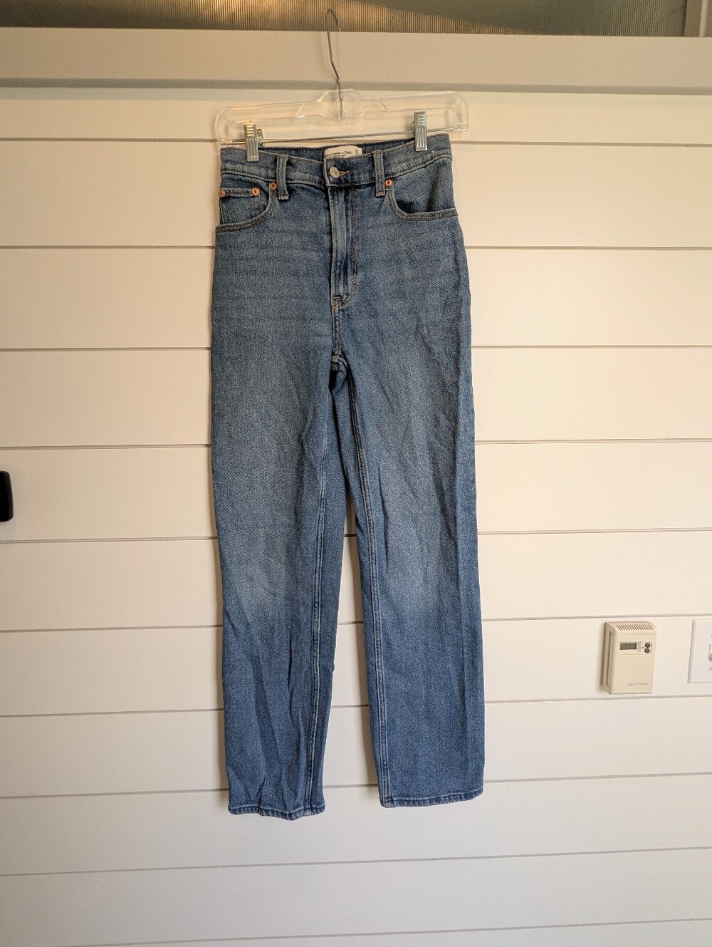 Abercrombie & Fitch 90s Straight Ultra High Rise Jean Size 25 Or 0